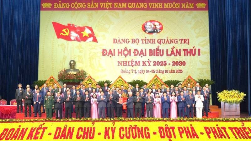 越共广治省委员会（2025-2030年任期）亮相大会。（香江 摄）