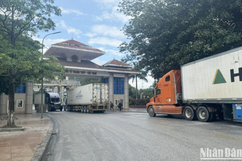 今年上半年，清水国际口岸的货物进出口总额达到3.12亿美元。