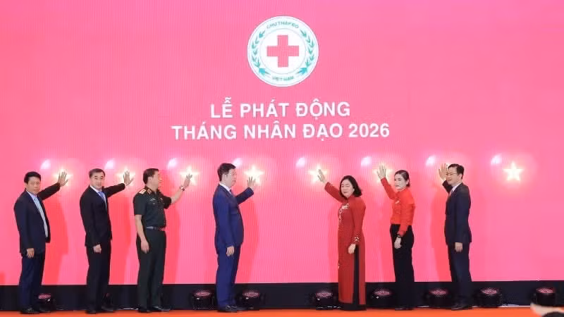 各位代表按下启动按钮，标志着2026年国家人道主义月正式启动。