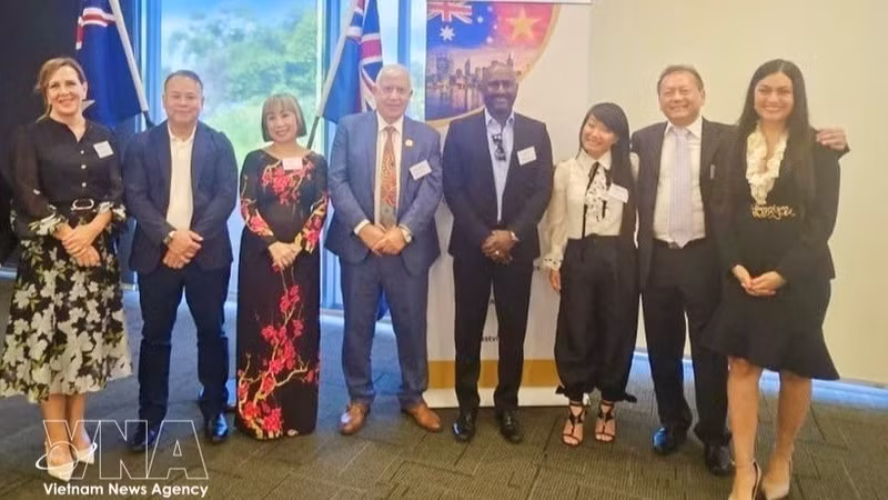 澳大利亚—越南国家工商会领导班子。（图片来源：越通社）