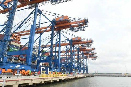 图为：巴地头顿省盖梅-市威（Cái Mép - Thị Vải）深水港是越南东南部地区吸引外商直接投资的重要基础设施。