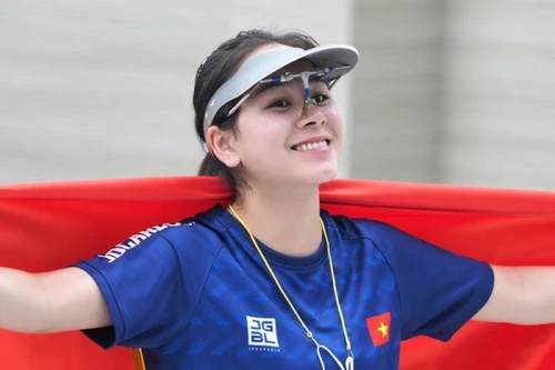 越南射击运动员郑秋荣被评为“2025年国家典型运动员”。