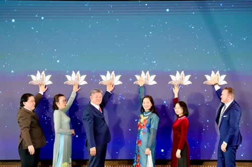 2025年11月19日，越南国家航空公司（越航）正式宣布自2025年12月15日起开通胡志明市—丹麦哥本哈根直飞航线。（图片来源：越通社）