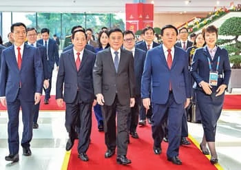 建设廉洁强大的党 对党、国家和人民的责任