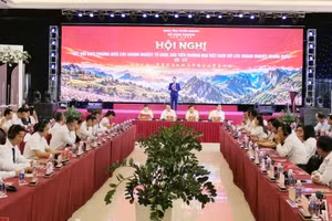 越中企业贸易对接会的场面。（图：庆全摄）
