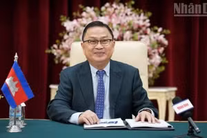 柬埔寨首相助理特派部长、东盟事务负责人苏拿罗博士。（丁长 摄）