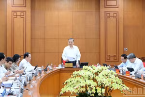 苏林总书记、国家主席在会上发表讲话。