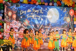 2026年中秋节活动上的表演节目。（图片来源：越通社）
