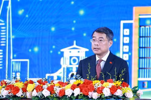 越南政府总理黎明兴出席胡志明市国家大学（VNUHCM）2026年开学典礼。