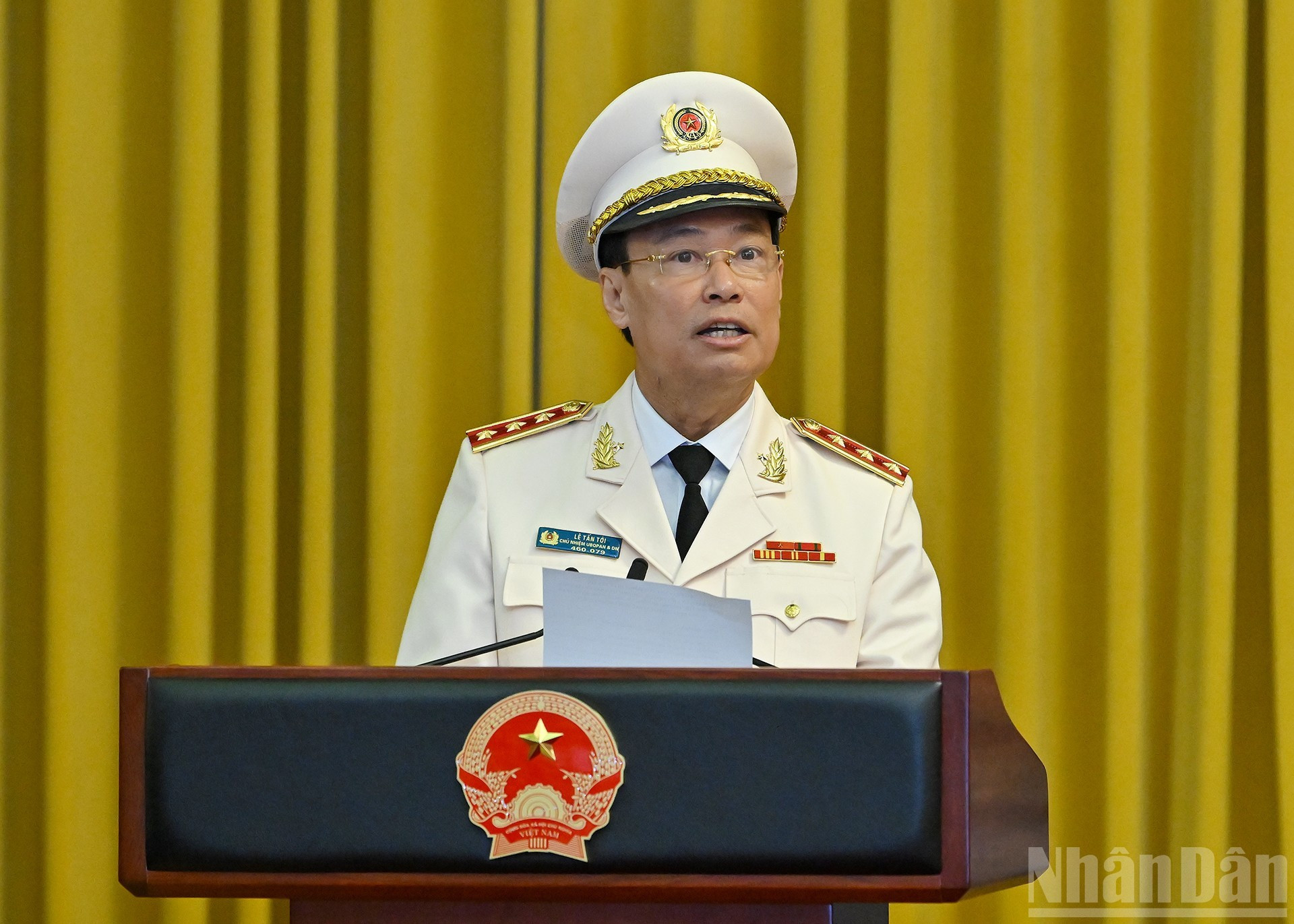 黎晋进同志在仪式上发表讲话。