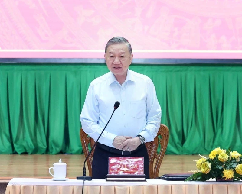 苏林总书记在会上发表讲话。(图片来源:越通社)