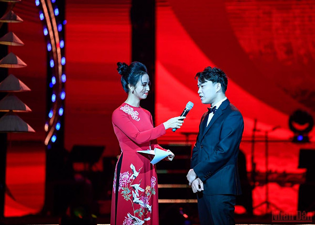 国家主席阮春福出席2022年“家乡之春”（组图） ảnh 8