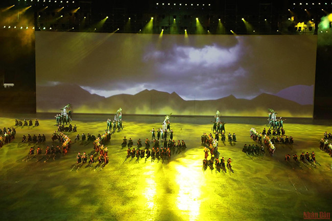 第31届东运会开幕式在越南美廷国家体育场热闹开场 ảnh 6 第31届东运会开幕式在越南美廷国家体育场热闹开场 ảnh 6