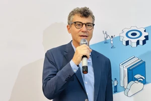 联合国教科文组织驻越首席代表乔纳森·贝克。（图片来源：thanhnien.vn）