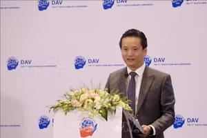 外交学院院长阮雄山博士。