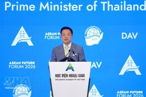泰国总理阿努廷·参威拉军结束对越南的正式访问并出席2026年东盟未来论坛之行。