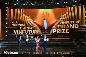 2025年VinFuture大奖颁奖典礼。（图片来源：越通社）