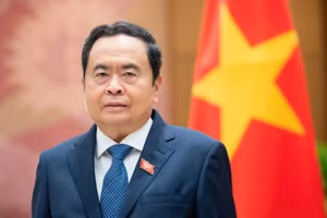 越南国会主席陈青敏将出席在土耳其伊斯坦布尔举行的第152届各国议会联盟大会（IPU-152），并在土耳其开展一系列双边活动，同时对意大利共和国进行正式访问。）