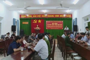 胡志明市'渔民早咖啡'活动场景。