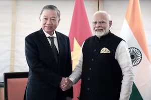 在出席第79届联合国大会并访问美国期间，当地时间2024年9月23日下午，在纽约，越共中央总书记、国家主席苏林会见印度共和国总理纳伦德拉·莫迪。（图片来源：越通社）