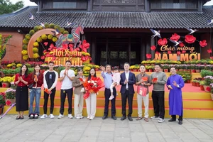 越南多地新春迎来“开门红” 旅游业开启发展新气象【视频】