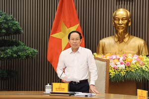 政府副总理黎进珠要求各部委和地方全面检查陆地边境乡联级寄宿制普通学校的建设进度、工程质量和投资成效。