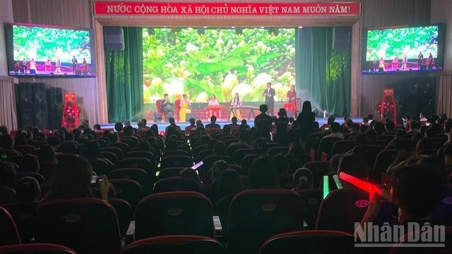 “燕赵丝韵·中越和鸣”活动上的文艺节目之一。