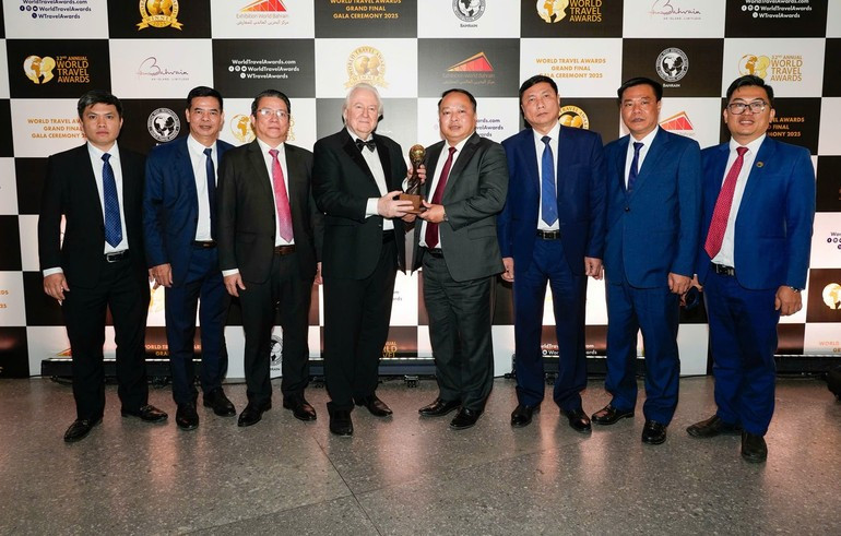 同文岩石高原荣获“2025年世界领先文化目的地”称号。