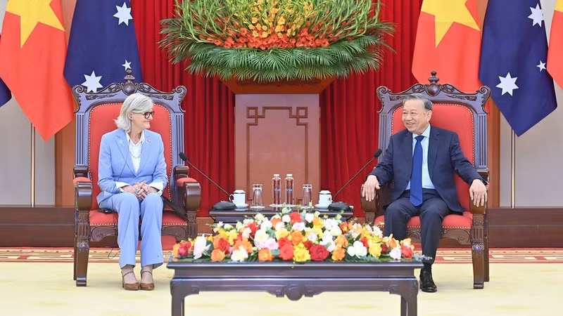 2025年9月10日，越共中央总书记苏林会见来越南进行国事访问的澳大利亚总督萨曼莎·莫斯廷。