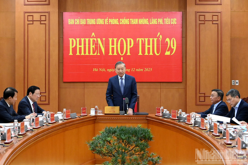 苏林总书记在会上致辞。（登科 摄）