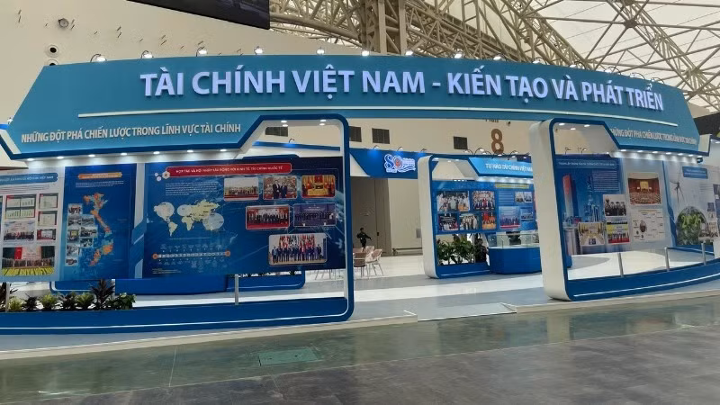 财政部设在国家成就展的展位。