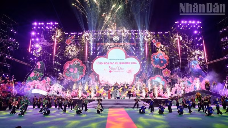 “谅山桃花色彩—链接八方”的2026年谅山桃花节开幕式。