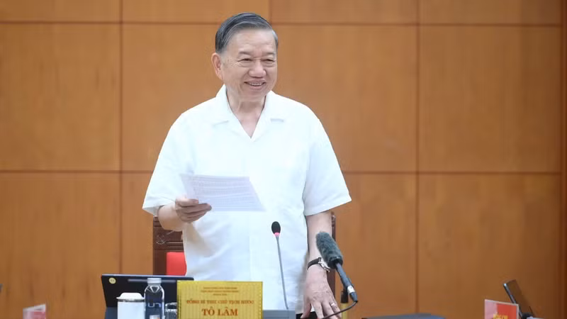 越共中央总书记、国家主席苏林发表讲话。