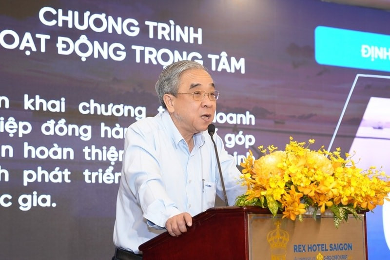 胡志明市企业协会主席阮玉和发表讲话。（图片来源：baomoi.com）