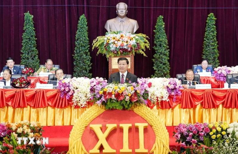 老挝人民革命党中央总书记、老挝国家主席通伦·西苏里在大会开幕式上发表讲话。（图片来源：越通社）