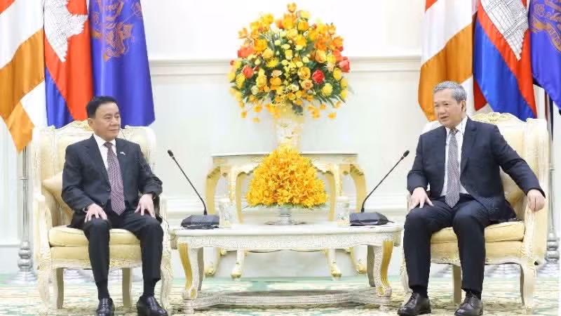 越共中央书记处常务书记陈锦秀会见柬埔寨首相洪玛奈。