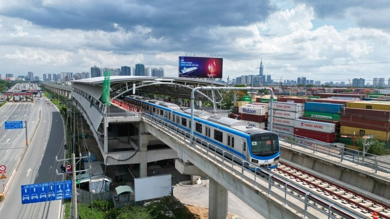 胡志明市地铁1号线。