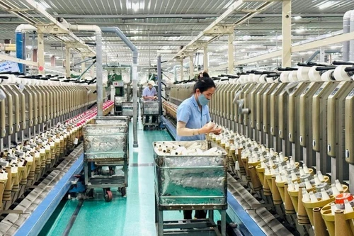 富牌纱线公司生产出口纱线。