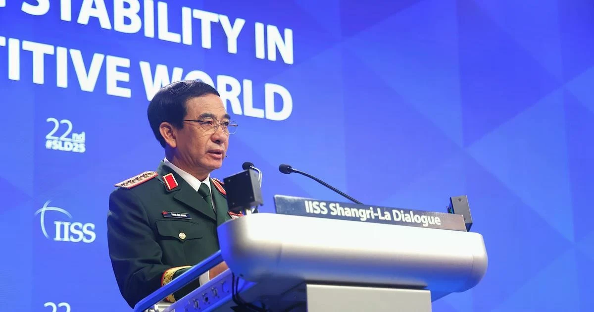 越南国防部长潘文江大将在对话会上发言。（图片来源：越通社）