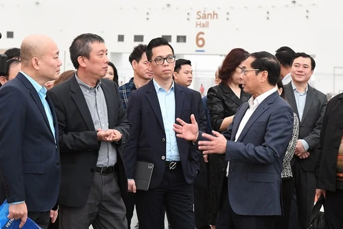 裴青山副总理检查2026年春季博览会筹备工作进展情况。（图片来源：baochinhphu.vn）