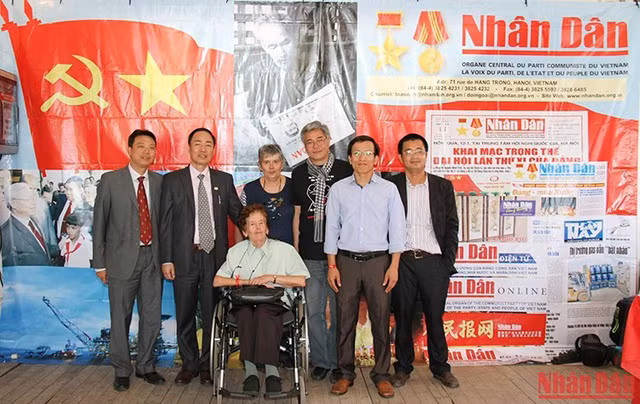 雷蒙德·迪恩——为越南而战斗的好榜样 ảnh 5