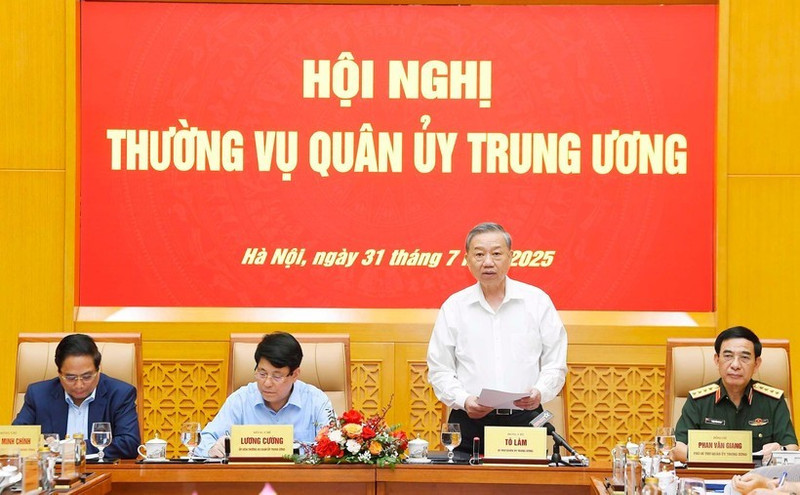 苏林总书记主持召开中央军委常务委员会会议。