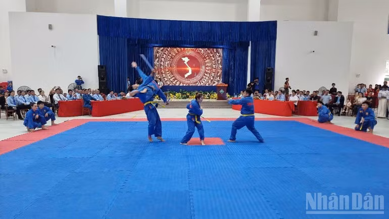 开幕式上的表演节目之一。