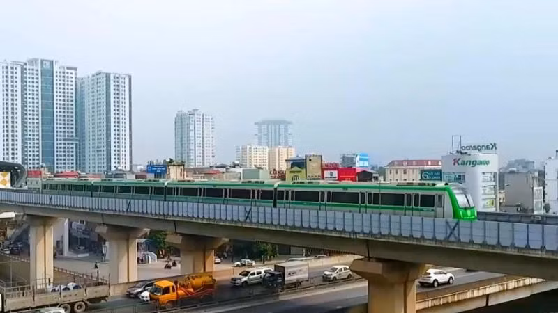 吉灵-河东线是越南首条投入运营的城市轨道交通（地铁）线路。