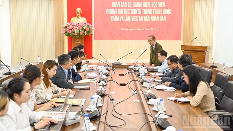 座谈会场景。（图片来源：世代 摄）