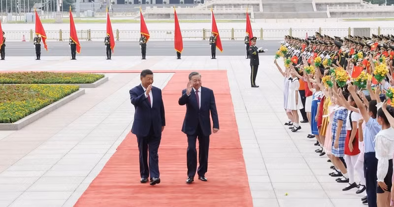 中共中央总书记、中华人民共和国主席习近平和夫人举行仪式，欢迎越共中央总书记、越南社会主义共和国主席苏林和夫人于2024年8月18日至20日对中国进行国事访问。图片来源：越通社