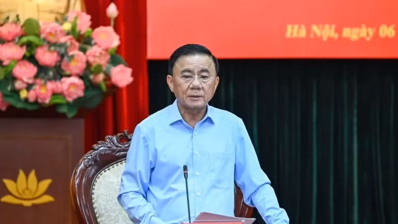 越共中央政治局委员、中央书记处常务书记陈锦秀。图片来源：维灵 摄