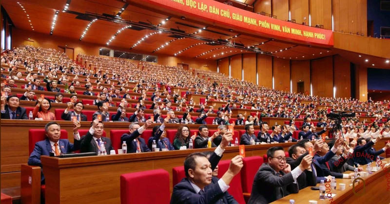 在1月21日下午的会议上，大会投票通过了调整后的议程安排，比原计划提前1.5天。