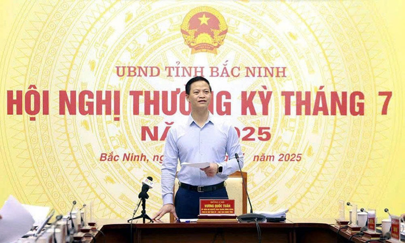 7月9日上午，越共中央候补委员、北宁省人民委员会主席王国俊主持召开北宁省人委会7月份例会。