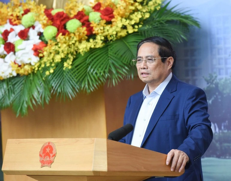 越南政府总理范明正6月2日主持召开全国视频会议。（陈海 摄）